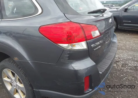 2014 Subaru Outback 2.5I из США, поврежденный, VIN 4S4BRBAC8E3262420